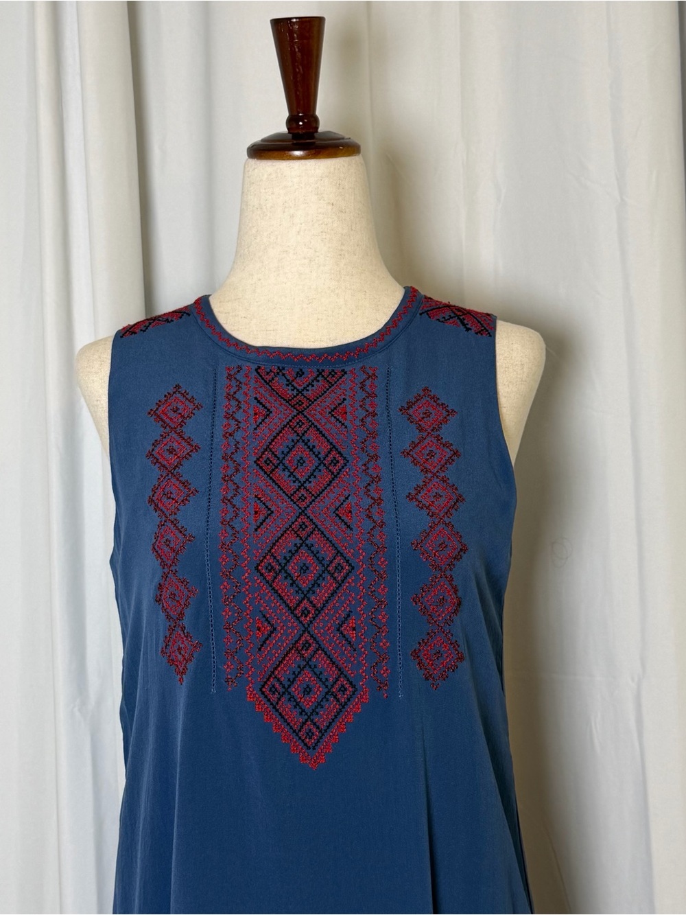 Madewell 100% Silk Embroidered Shift Dress Small Blue Sleeveless Pockets - Picture 5 of 14